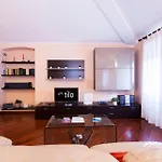 6m, 1br, Ac, Wifi, Parking By Tilo *