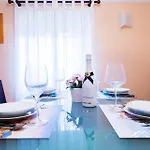 6m, 1br, Ac, Wifi, Parking By Tilo Apartment Genua